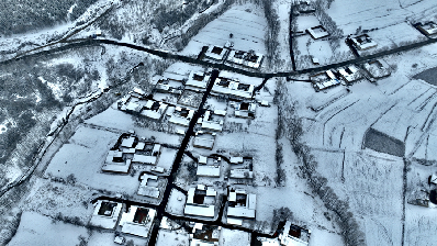 青?；。恒y裝素裹 雪景如畫